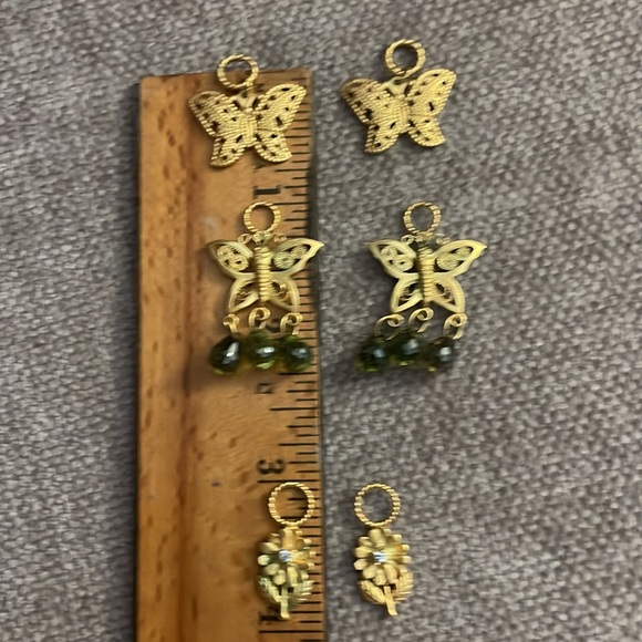 Five pairs of earring charms for hoop earrings - Picture 12 of 13